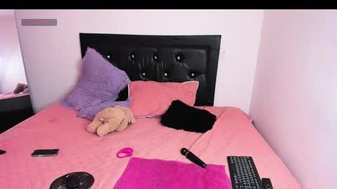 samiacooper25 online show from 11, 1, 2026