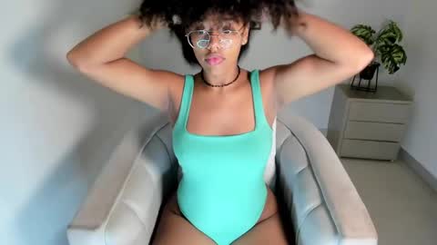 Samie Mury  online show from 5, 11, 2025