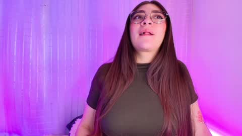 Snapshot of samii_evans chatting on 12, 12, 2024 samii evans online show from 12, 12, 2024