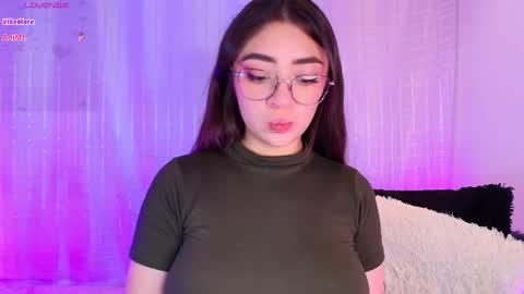 Snapshot of samii_evans chatting on 12, 2, 2025 samii evans online show from 12, 2, 2025