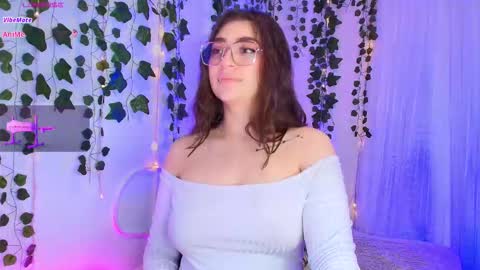 Snapshot of samii_evans chatting on 10, 9, 2025 samii evans online show from 10, 9, 2025