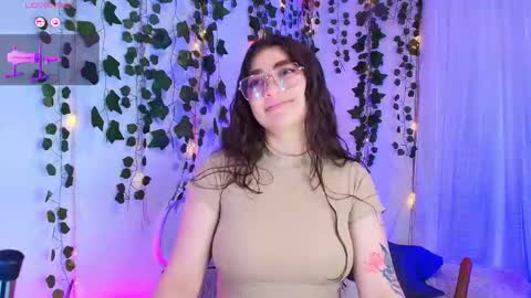 Snapshot of samii_evans chatting on 24, 10, 2025 samii evans online show from 24, 10, 2025