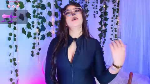 Snapshot of samii_evans chatting on 30, 10, 2025 samii evans online show from 30, 10, 2025