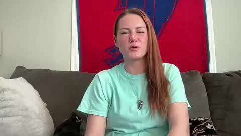 Snapshot of sammieplays chatting on 26, 4, 2026 Playful Sammie online show from 26, 4, 2026