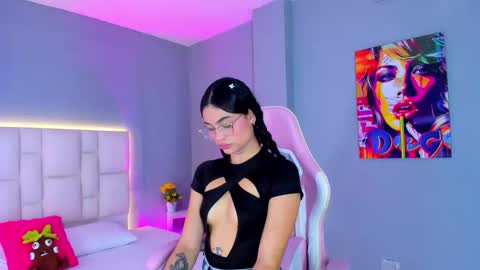 Snapshot of sammy__rose chatting on 28, 11, 2025 Sammy Rose online show from 28, 11, 2025