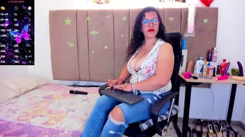 Snapshot of sammy_mature_ chatting on 15, 12, 2024 Sammy online show from 15, 12, 2024