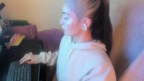   online show from 29, 5, 2026