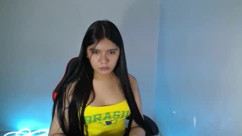 Snapshot of sampaguita_pinayxx chatting on 22, 10, 2025 SOFIA online show from 22, 10, 2025