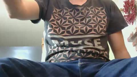 Snapshot of samthebully chatting on 24, 11, 2025 SamTheBully online show from 24, 11, 2025