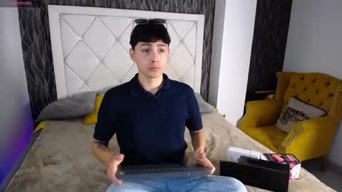 Snapshot of samu_foxxx chatting on 11, 9, 2025 SAMU online show from 11, 9, 2025