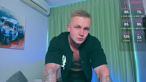 Snapshot of samuel_andrew chatting on 15, 12, 2024 Samuel online show from 15, 12, 2024