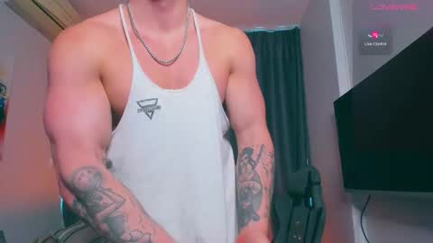 Snapshot of samuel_andrew chatting on 21, 2, 2025 Samuel online show from 21, 2, 2025