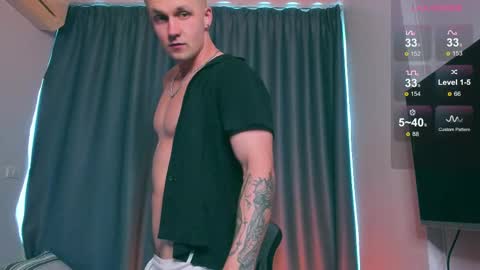 Snapshot of samuel_andrew chatting on 25, 2, 2025 Samuel online show from 25, 2, 2025