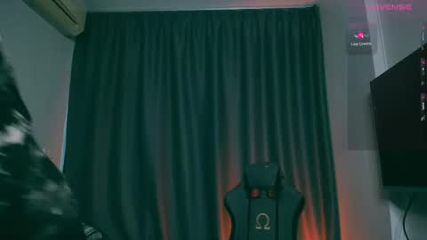 Snapshot of samuel_andrew chatting on 2, 3, 2025 Samuel online show from 2, 3, 2025