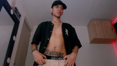   online show from 10, 12, 2024