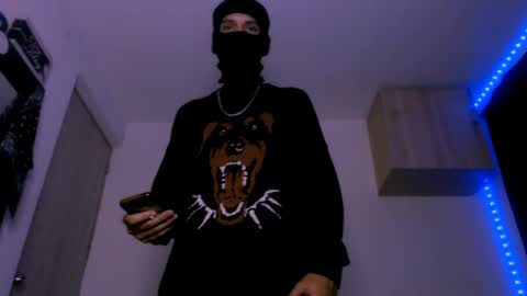   online show from 22, 2, 2025