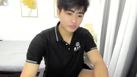 Snapshot of samuelangelo chatting on 10, 3, 2025 Sam online show from 10, 3, 2025