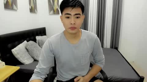 Snapshot of samuelangelo chatting on 3, 11, 2025 Sam online show from 3, 11, 2025