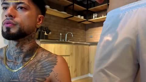 Snapshot of samuelboytattoo chatting on 17, 10, 2025 samuel online show from 17, 10, 2025