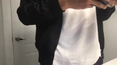 Snapshot of samwise2418 chatting on 15, 9, 2025 Sam W dick strip tease online show from 15, 9, 2025