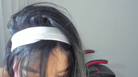 Snapshot of samy_jonnes_ chatting on 10, 1, 2025 Hello I am absent due to a family calamity I will return soon-hola estoy ausente por un problema familiar volvere pronto. online show from 10, 1, 2025