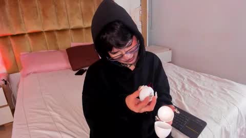 samysharky online show from 18, 9, 2025