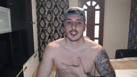 Sanchez Erik online show from 4, 3, 2025