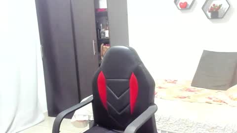 Sanddi  online show from 22, 12, 2025