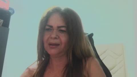 Snapshot of sanddi_milff chatting on 28, 5, 2026 Sanddi online show from 28, 5, 2026