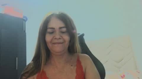 Snapshot of sanddi_milff chatting on 2, 6, 2026 Sanddi online show from 2, 6, 2026