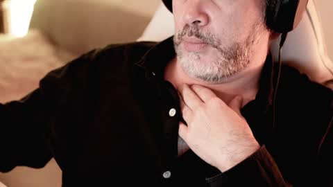 Sanders online show from 1, 2, 2025