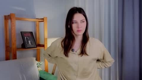 Isabel but you can call me Bella online show from 6, 11, 2025