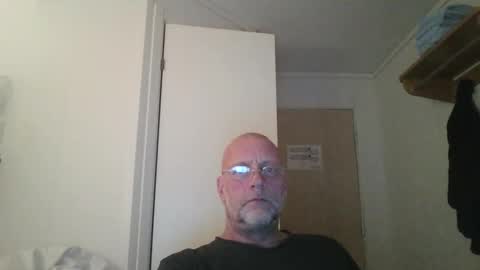 sandnesrune523 online show from 14, 12, 2025