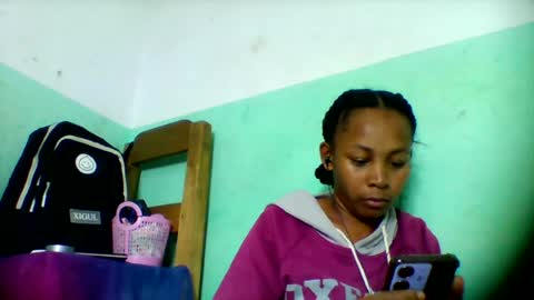 sandra1253099 online show from 9, 7, 2026