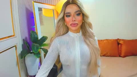 Snapshot of sandra_hornball chatting on 16, 12, 2025 Sandra Hornball online show from 16, 12, 2025