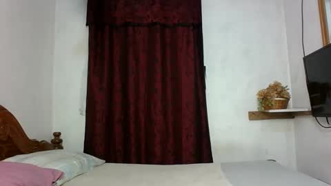 Snapshot of sandra_milly chatting on 17, 11, 2025 sandra online show from 17, 11, 2025