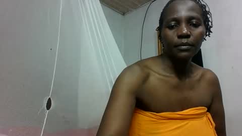 Snapshot of sandra_milly chatting on 23, 11, 2025 sandra online show from 23, 11, 2025