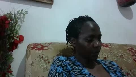 Snapshot of sandra_milly chatting on 18, 12, 2025 sandra online show from 18, 12, 2025