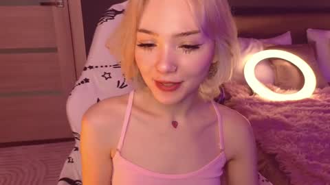 Snapshot of sandraboyl chatting on 4, 2, 2025 Sandy online show from 4, 2, 2025