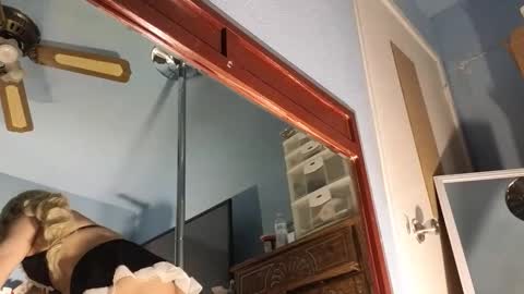 Sandra online show from 22, 3, 2026