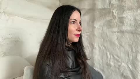 Sandra Schonherz online show from 18, 2, 2025