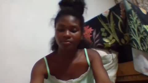 Snapshot of sandricaaa chatting on 3, 12, 2025 sandricaaa online show from 3, 12, 2025