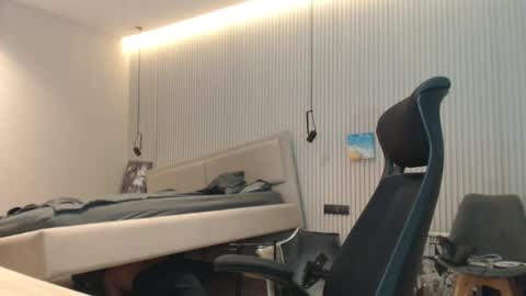 DeAlex online show from 24, 10, 2025