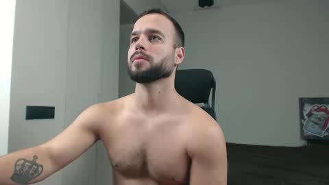 Snapshot of sandro_best chatting on 7, 1, 2026 DeAlex online show from 7, 1, 2026