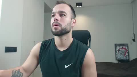 Snapshot of sandro_best chatting on 1, 2, 2026 DeAlex online show from 1, 2, 2026