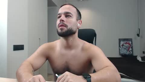 Snapshot of sandro_best chatting on 11, 2, 2026 DeAlex online show from 11, 2, 2026