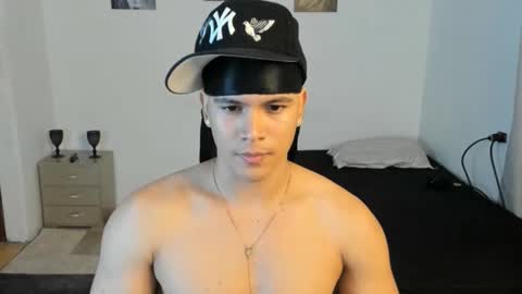 Snapshot of sant_wahlberg chatting on 11, 6, 2026 Sant online show from 11, 6, 2026