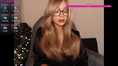 Snapshot of santal_oli chatting on 21, 12, 2025 secret online show from 21, 12, 2025