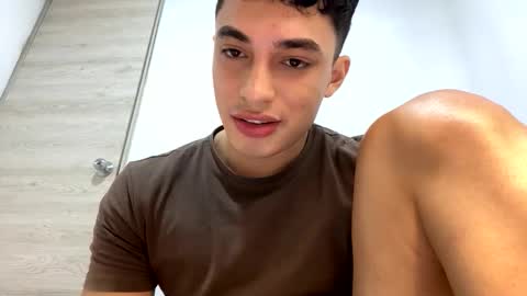 Snapshot of santi36rt chatting on 28, 5, 2026 santi36rt online show from 28, 5, 2026
