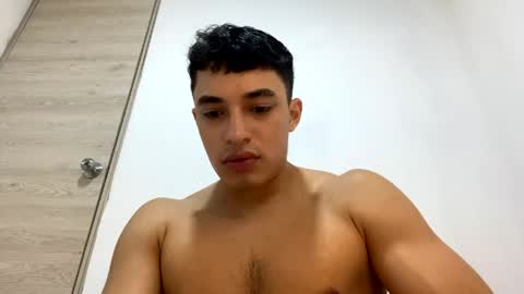 Snapshot of santi36rt chatting on 1, 6, 2026 santi36rt online show from 1, 6, 2026
